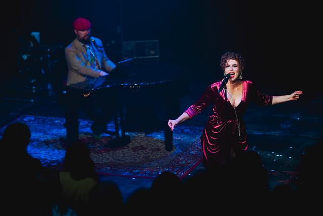 Kaader: Hilisõhtune kabaree Tartu Uues Teatris - 19. september