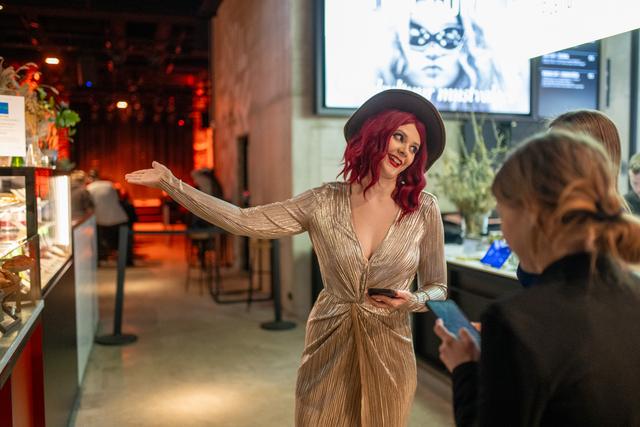 Kaader: Hilisõhtune kabaree Fotografiskas
