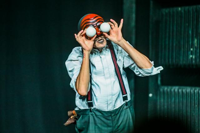 Kaader: Hilisõhtune kabaree Tartu Uues Teatris - 19. september