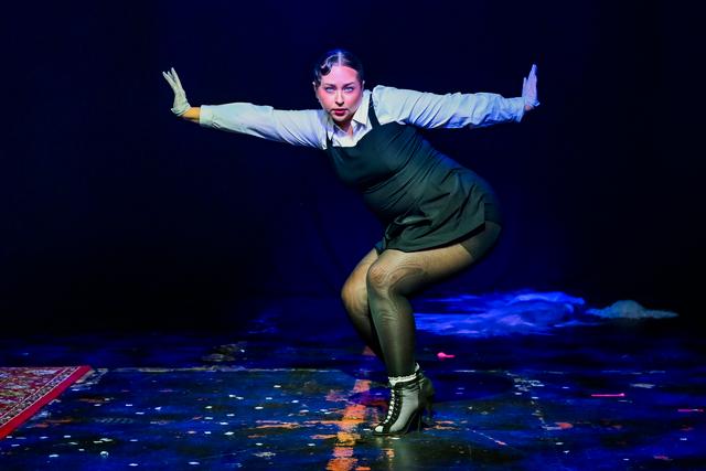 Kaader: Hilisõhtune kabaree Tartu Uues Teatris - 19. september